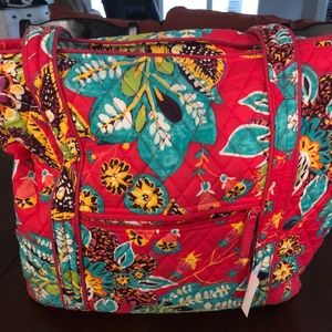 Vera Bradley Vera Tote